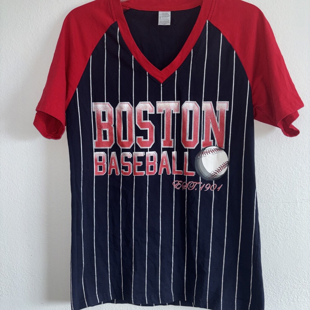 Boston Baseball Women’s V Neck T-Shirt Size S